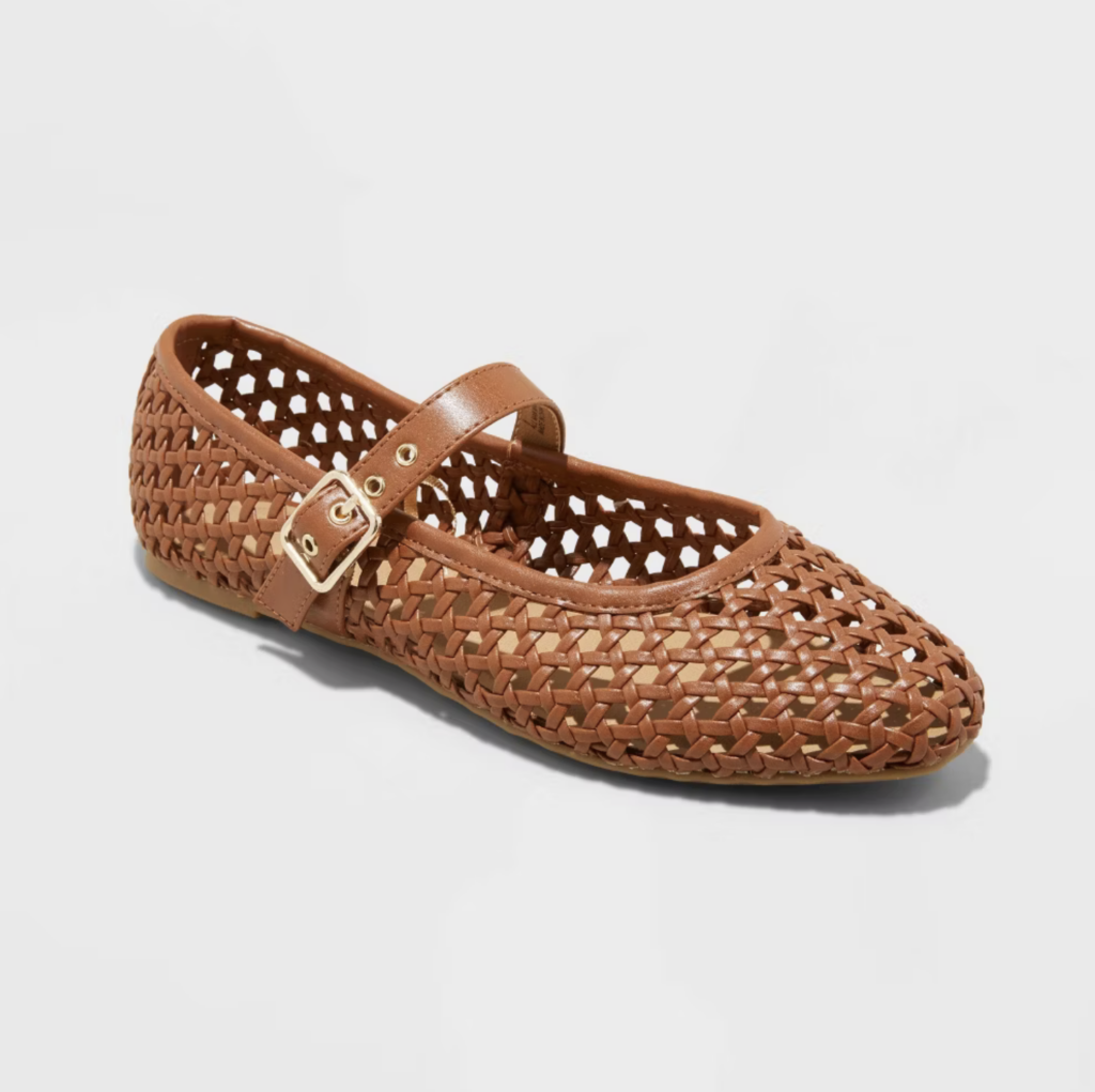 woven flats